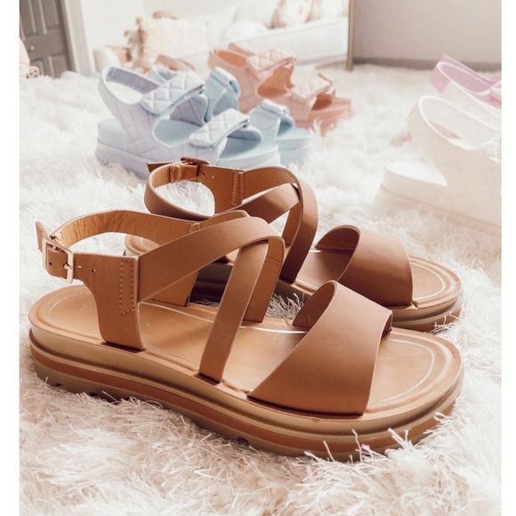 Brown cute sandals for summer and spring - NEW - Picture 1 of 5